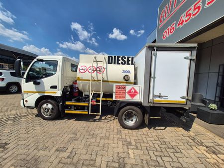 2021-Hino-300-614-SWB-EU3-FC-CC_4