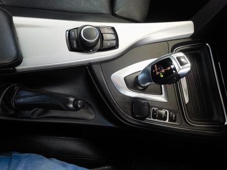 2014-BMW-3-Series-320i-M-Sport-Auto_18