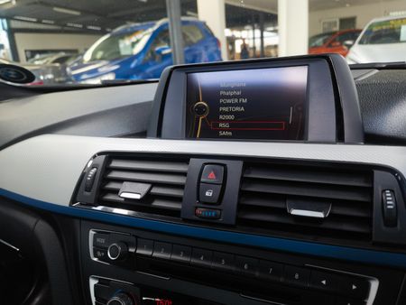 2014-BMW-3-Series-320i-M-Sport-Auto_20