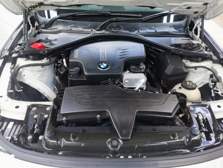 2014-BMW-3-Series-320i-M-Sport-Auto_23