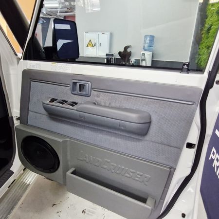 2019-Toyota-Land-Cruiser-79-45-D-4D-LX-V8-Double-Cab_12