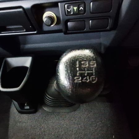 2019-Toyota-Land-Cruiser-79-45-D-4D-LX-V8-Double-Cab_19