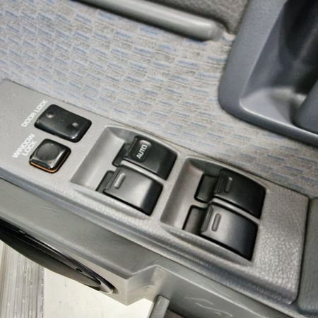 2019-Toyota-Land-Cruiser-79-45-D-4D-LX-V8-Double-Cab_25