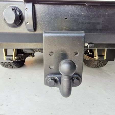 2019-Toyota-Land-Cruiser-79-45-D-4D-LX-V8-Double-Cab_29