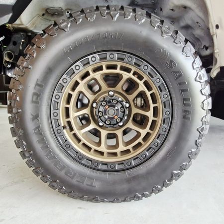 2019-Toyota-Land-Cruiser-79-45-D-4D-LX-V8-Double-Cab_34
