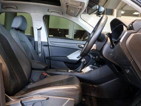 2025-Audi-Q3-35TFSI-Urban-Edition_10
