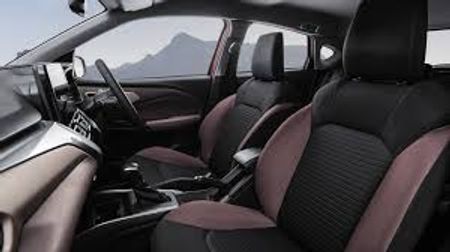 2026-Toyota-Starlet-Cross-15-XR-Manual_2