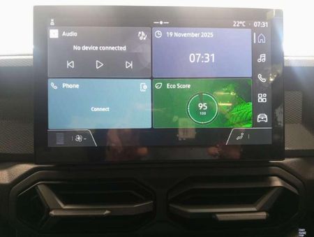 2025-Renault-Duster-12T-Zen-4x4-Mhev_12
