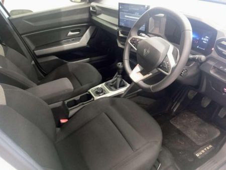 2025-Renault-Duster-12T-Zen-4x4-Mhev_8