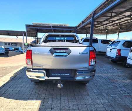 2017-Toyota-Hilux-28-GD-6-Raider-4x4-Double-Cab_12