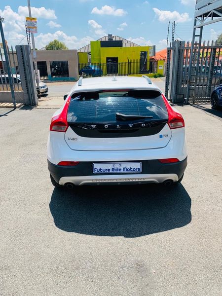 2014-Kia-Rio-14-5-dr-Auto_15