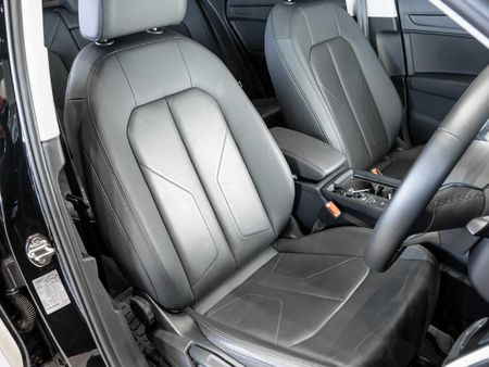 2025-Audi-Q3-35TDI-Urban-Edition_15