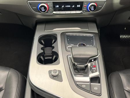 2020-Audi-Q7-30-TDI-quattro-Auto-45-TDI_10