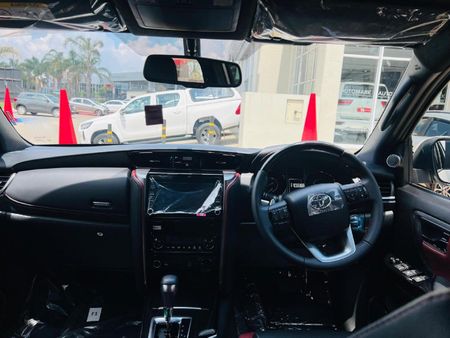 2026-Toyota-Fortuner-28-GD-6-4x4-Auto_7
