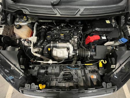 2018-Ford-EcoSport-15-TDCi-Titanium_10