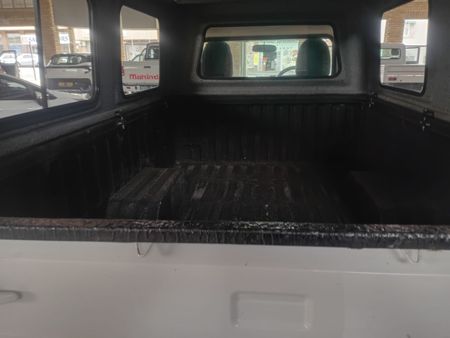 2015-Mahindra-Bolero-NEF-Single-Cab_7