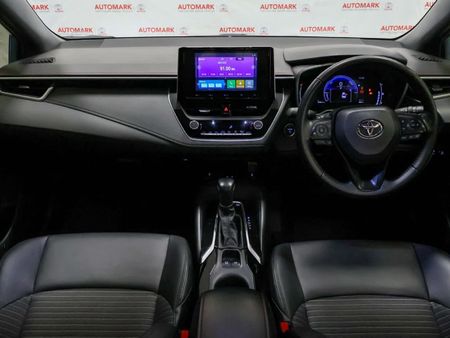 2024-Toyota-Corolla-18-XS-Hybrid-Auto_5