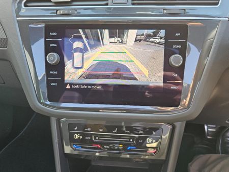2026-Volkswagen-Tiguan-Allspace-14-TSI-R-Line-DSG-Auto_16