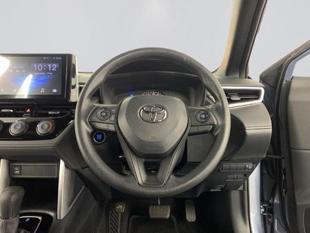 2022-Toyota-Corolla-Cross-18-XI_10
