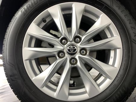 2022-Toyota-Corolla-Cross-18-XI_16