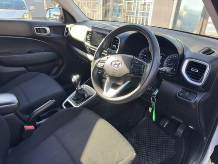 2022-Hyundai-Venue-10-TGDI-Motion_14