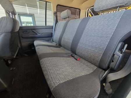 1993-Toyota-Land-Cruiser-80-45-GX-Station-Wagon_14
