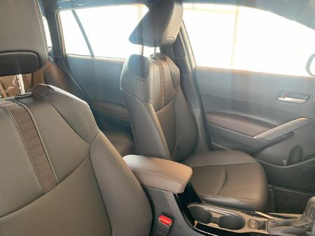 2026-Toyota-Corolla-Cross-18-XR-Hybrid_9