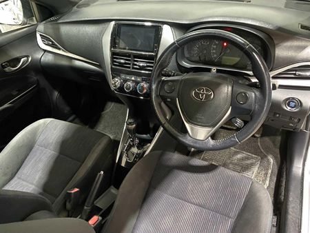 2018-Toyota-Yaris-15-XS-Auto-5-dr_10