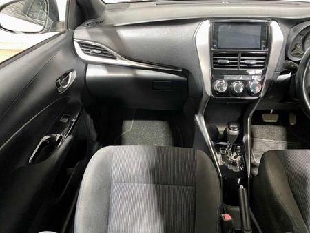 2018-Toyota-Yaris-15-XS-Auto-5-dr_14
