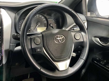 2018-Toyota-Yaris-15-XS-Auto-5-dr_15