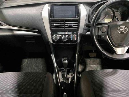 2018-Toyota-Yaris-15-XS-Auto-5-dr_17