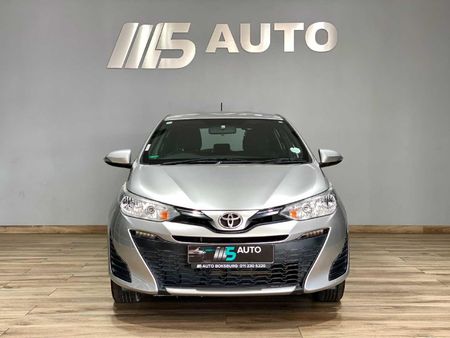 2018-Toyota-Yaris-15-XS-Auto-5-dr_1