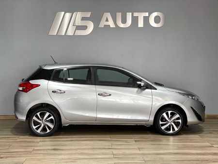 2018-Toyota-Yaris-15-XS-Auto-5-dr_3