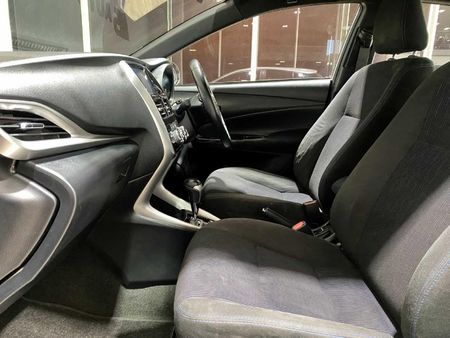 2018-Toyota-Yaris-15-XS-Auto-5-dr_7