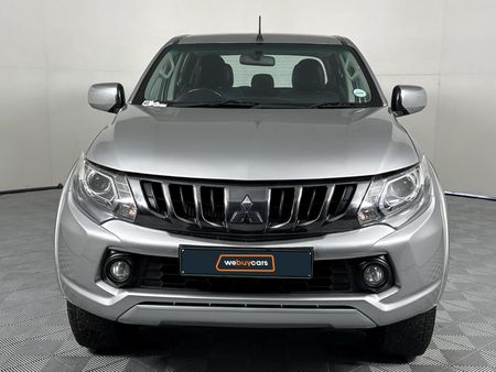 2018-Mitsubishi-Triton-24-Di-Dc-Auto-Double-Cab_15