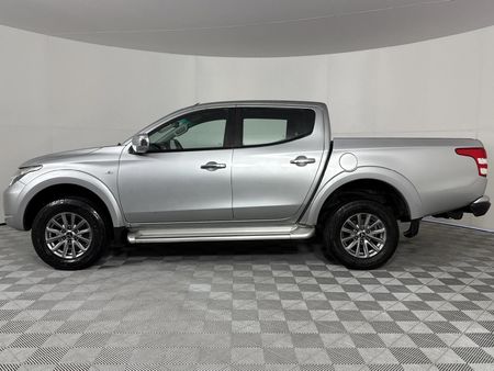 2018-Mitsubishi-Triton-24-Di-Dc-Auto-Double-Cab_19