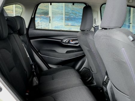2026-Toyota-Urban-Cruiser-15-XR-Auto_13