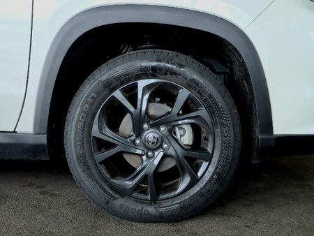 2026-Toyota-Urban-Cruiser-15-XR-Auto_14