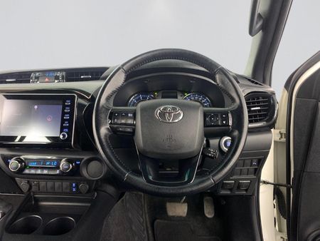 2021-Toyota-Hilux-28-GD-6-Raised-Body-Legend-Auto-Double-Cab_11