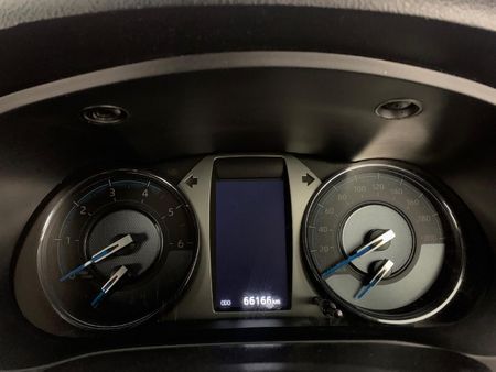 2021-Toyota-Hilux-28-GD-6-Raised-Body-Legend-Auto-Double-Cab_12