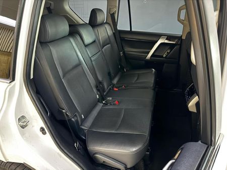 2018-Toyota-Land-Cruiser-Prado-30-D-VX-L-Auto_10