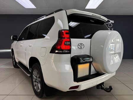 2018-Toyota-Land-Cruiser-Prado-30-D-VX-L-Auto_4