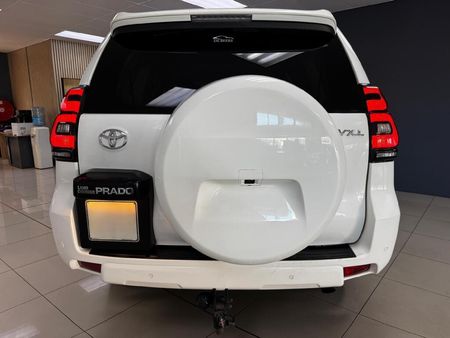 2018-Toyota-Land-Cruiser-Prado-30-D-VX-L-Auto_5