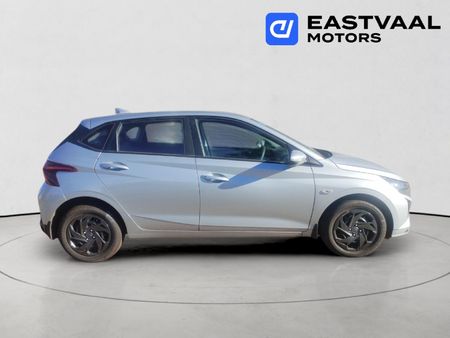 2024-Hyundai-i20-12-Premium_7