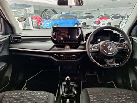 2026-Suzuki-Swift-12-GLX_9