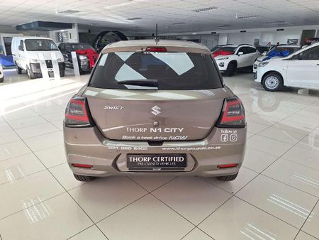 2026-Suzuki-Swift-12-GLX_5