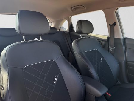 2026-Hyundai-i20-12-Premium_15