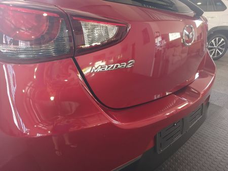2017-Mazda-2-15-Dynamic-5-dr_14