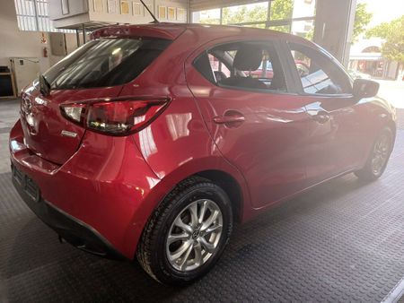 2017-Mazda-2-15-Dynamic-5-dr_4