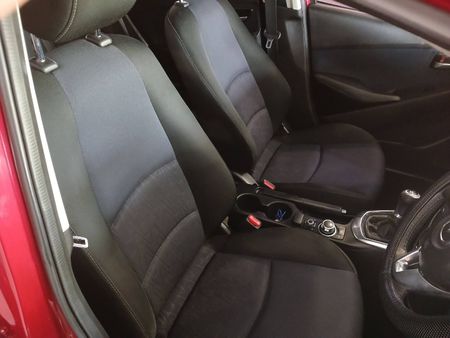 2017-Mazda-2-15-Dynamic-5-dr_5